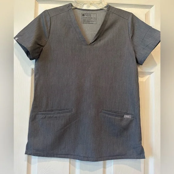 FIGS Women’s Grey Scrub Set Jogger Pants V-Neck Top Technical Collection Size XS - Picture 3 of 12